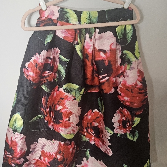 Floral Skirt - Picture 3 of 3